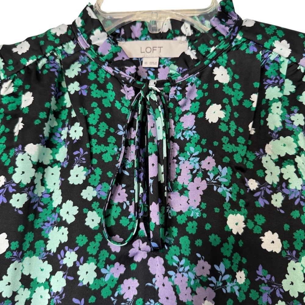 LOFT Tie Neck Floral Blouse | Size XS | Black Purple Green - Picture 3 of 6